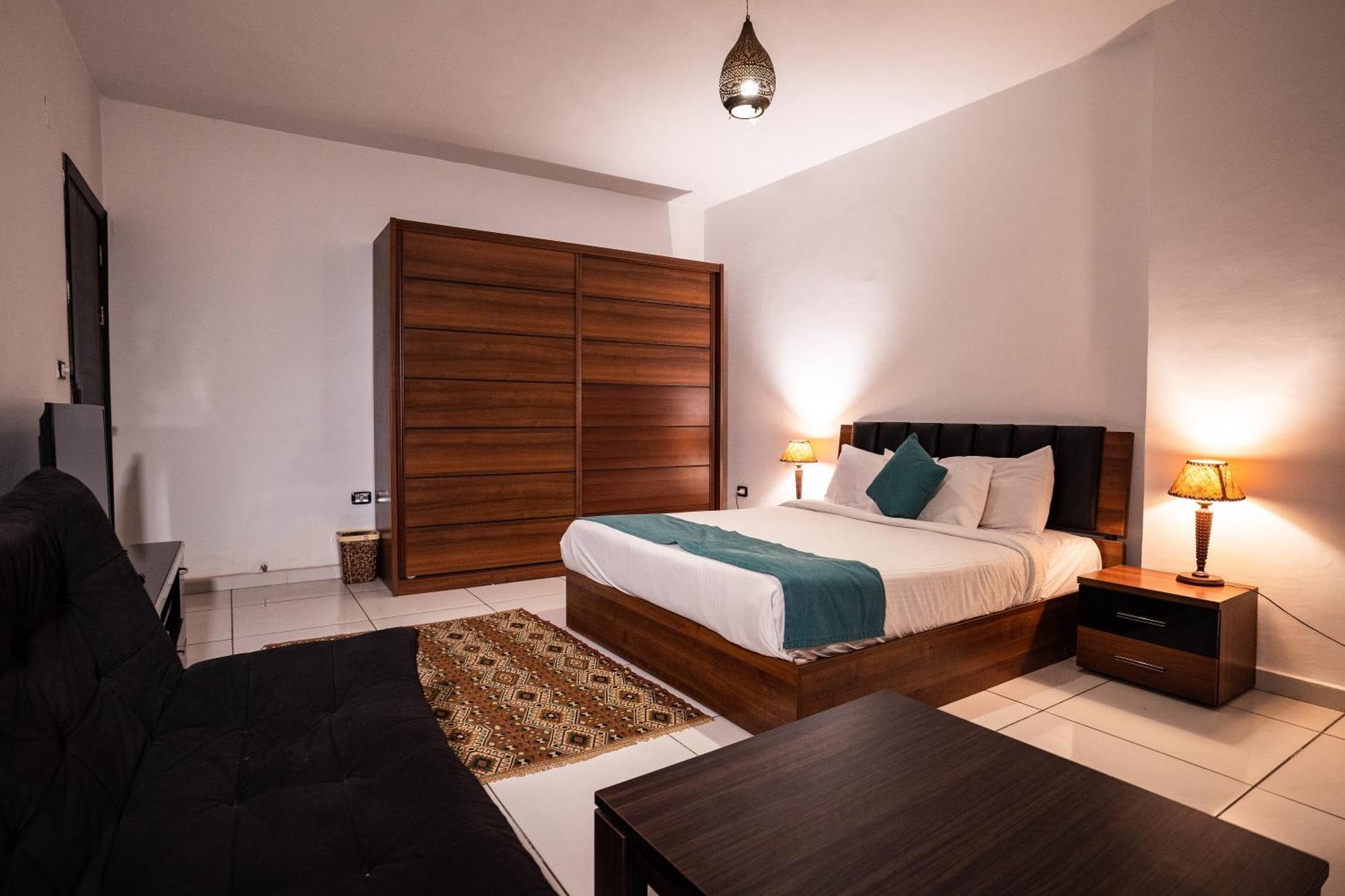 Pyramids Gem Plaza Hotel Kafret el-Gabal Buitenkant foto